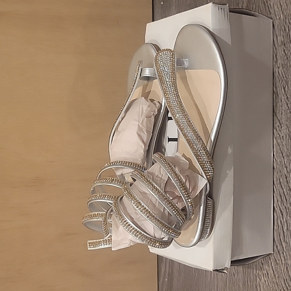 Akira Sandals - Picture 4 of 5